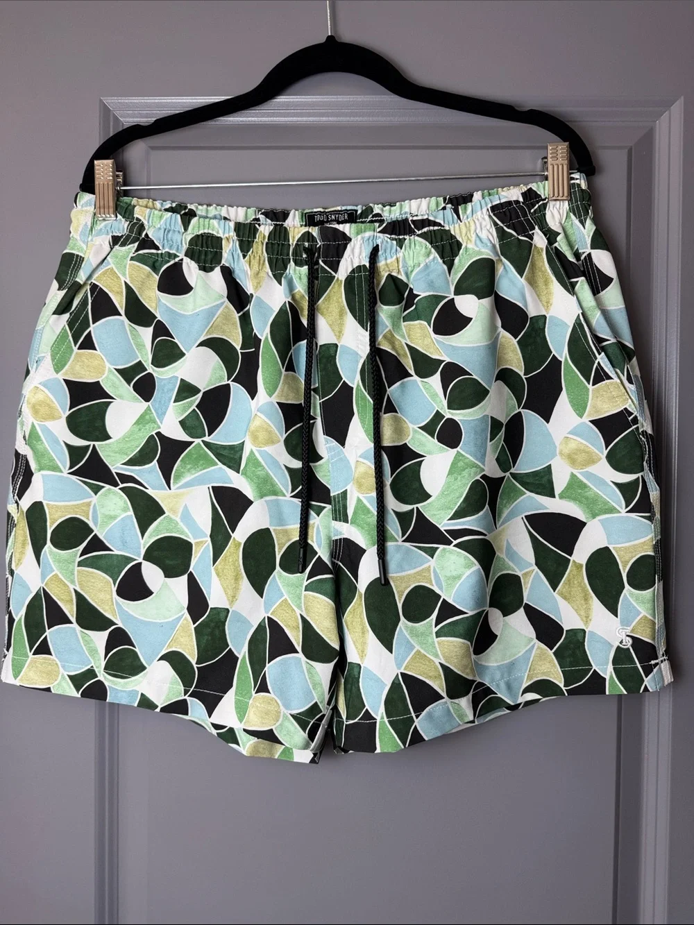 Todd Snyder Montauk 5” Swim Trunks Green Geometric Print Size Large